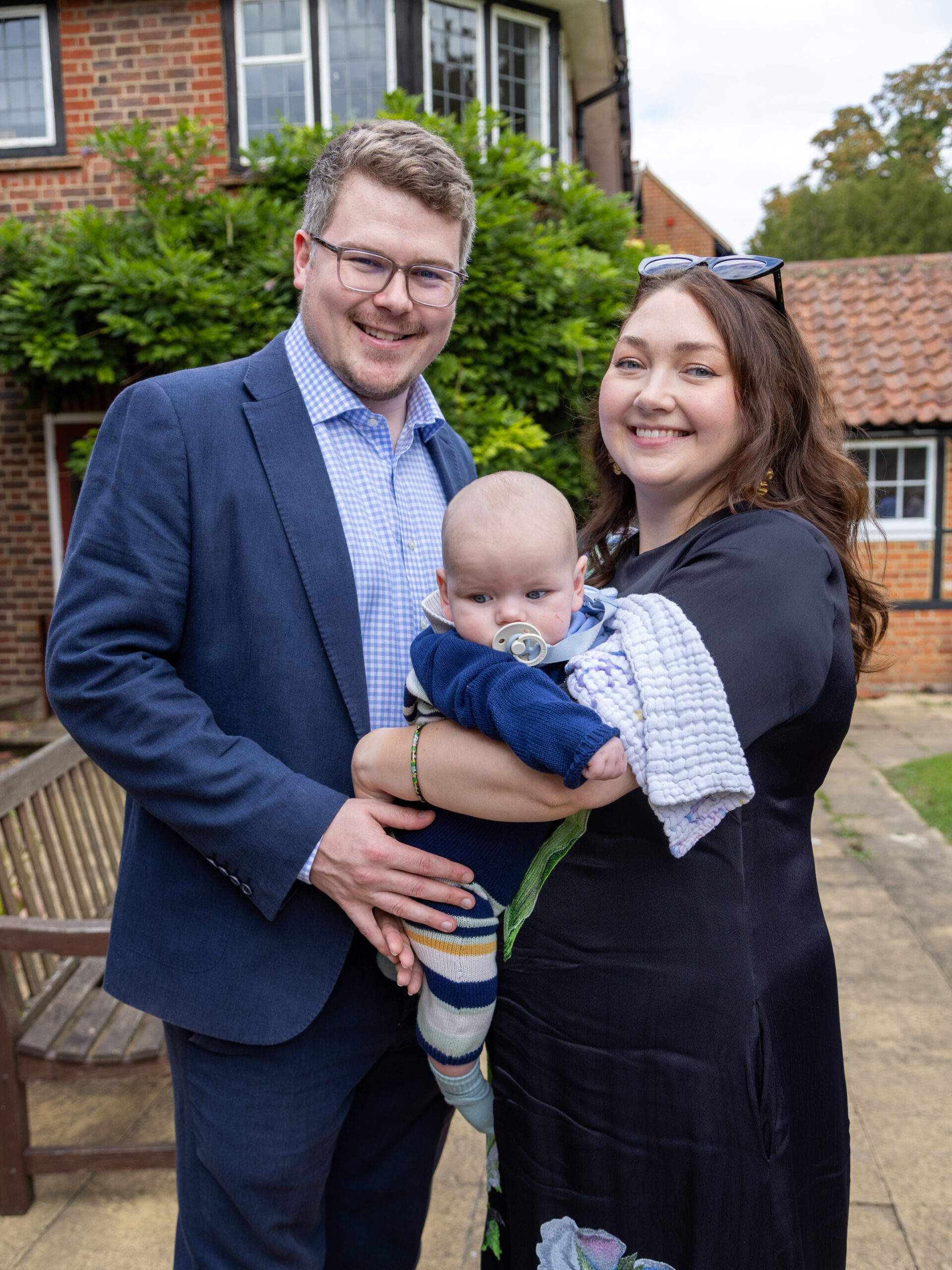 Outdoor family portrait captured by INSE Photography — Surrey and London family photographer specialising in natural, joyful, and candid moments.